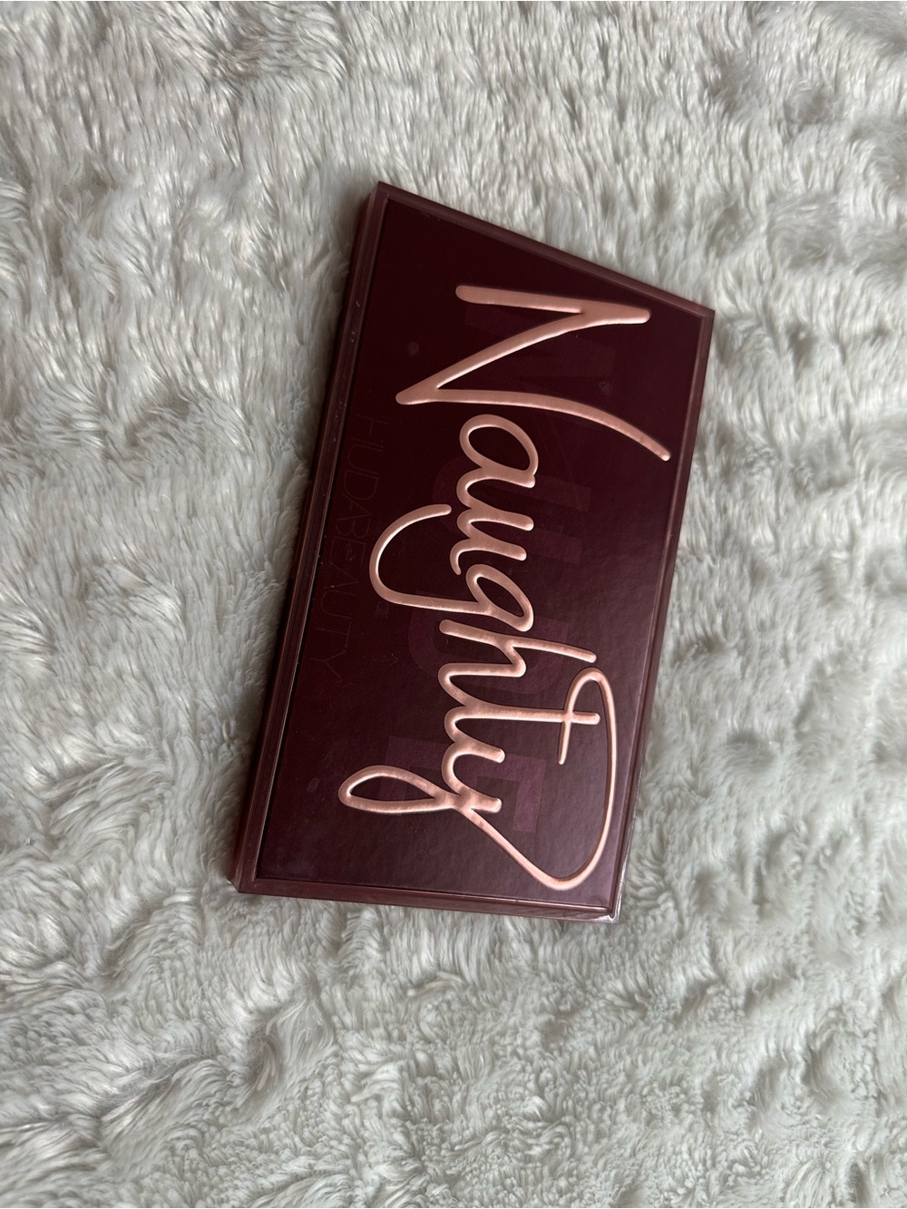 HUDA BEAUTY Naughty Eyeshadow Palette - Deep Burgundy